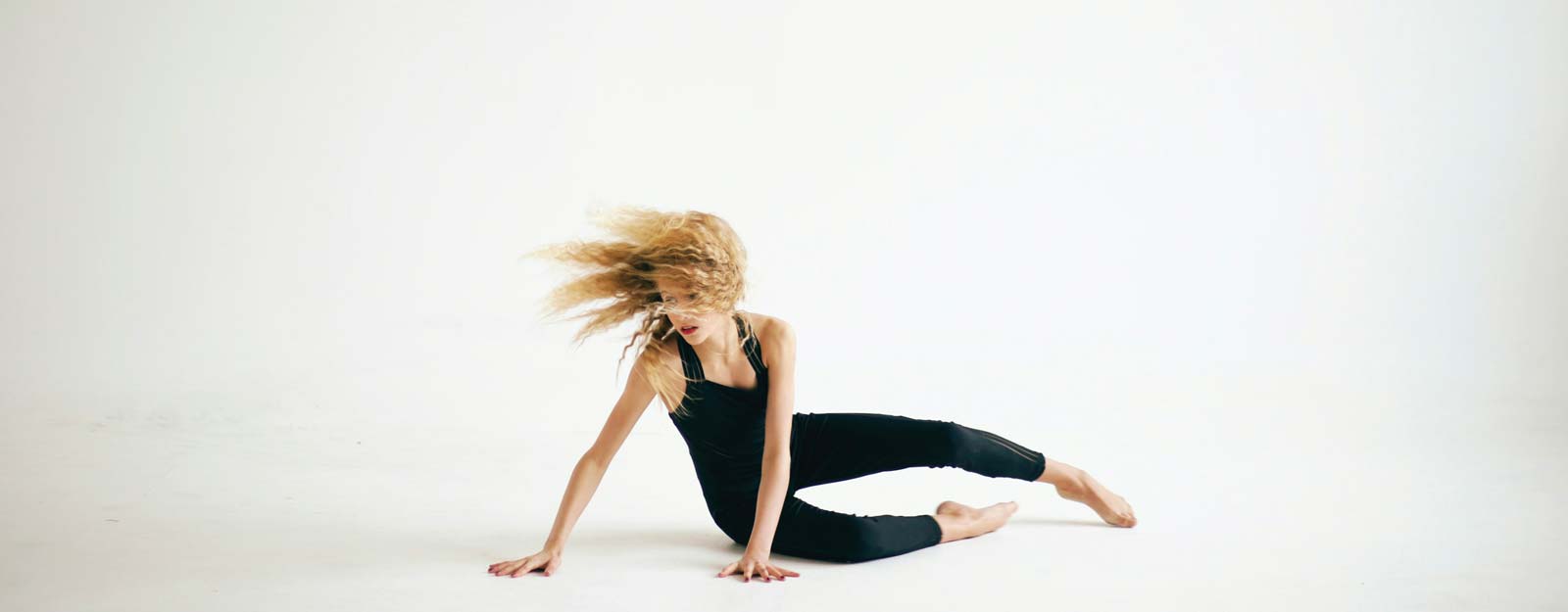Cours de danse thérapeutique à Lausanne pour relâcher le stress et se reconnecter au corps par le mouvement conscient